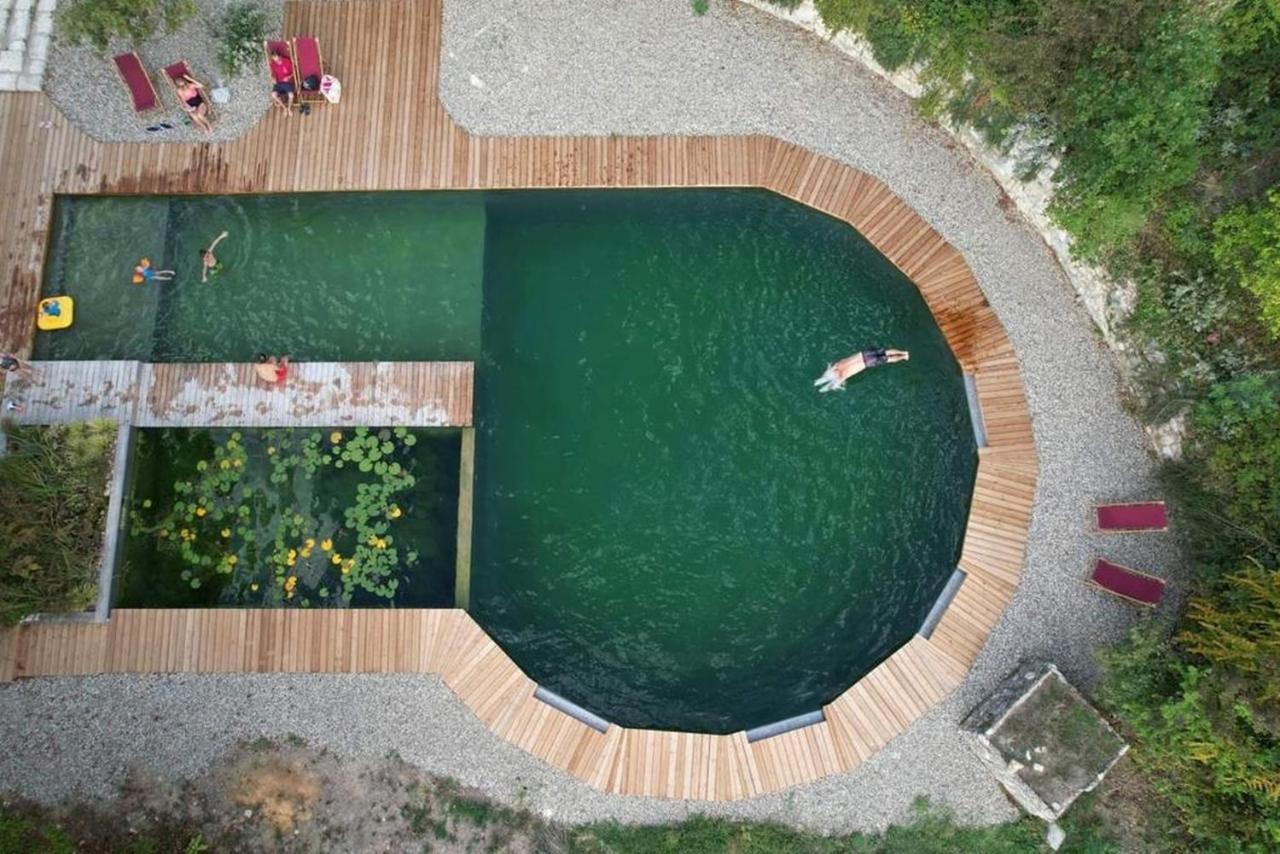 Gite Les Cabanes De Fallot Pour 15 Personnes - Piscine Naturelle L'isle-Bouzon Kültér fotó